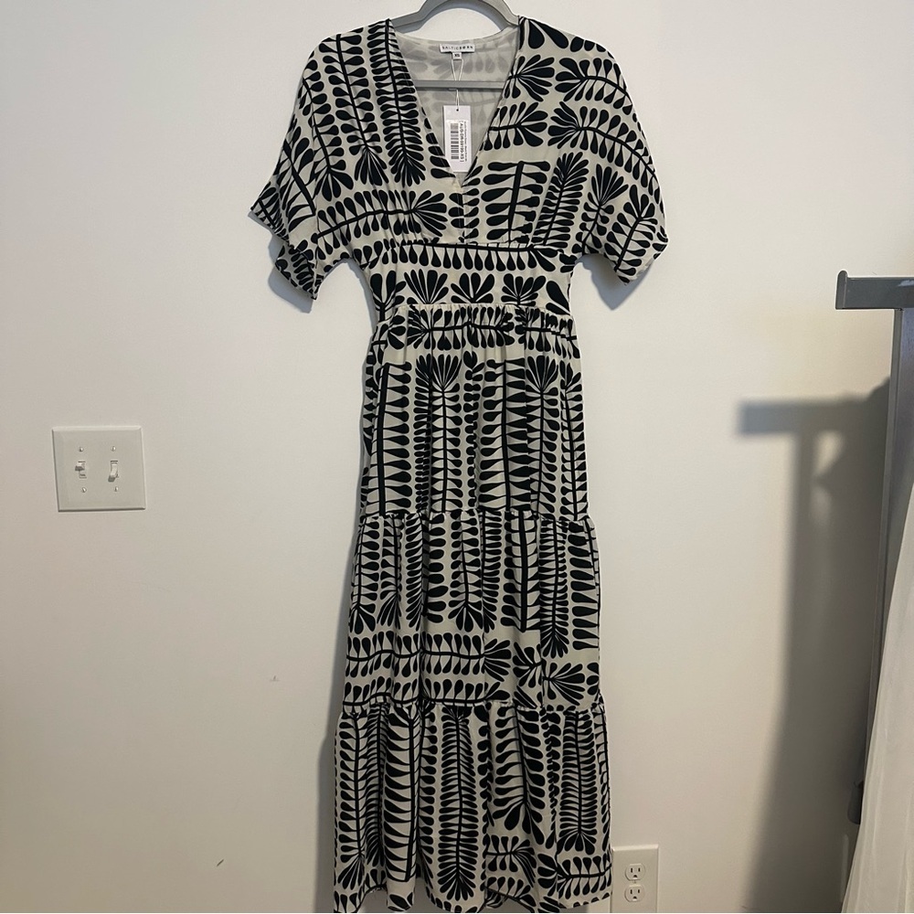 New Baltic Born Austin Kimono Dress in black and cream print v-neck short sleeve - Picture 2 of 9